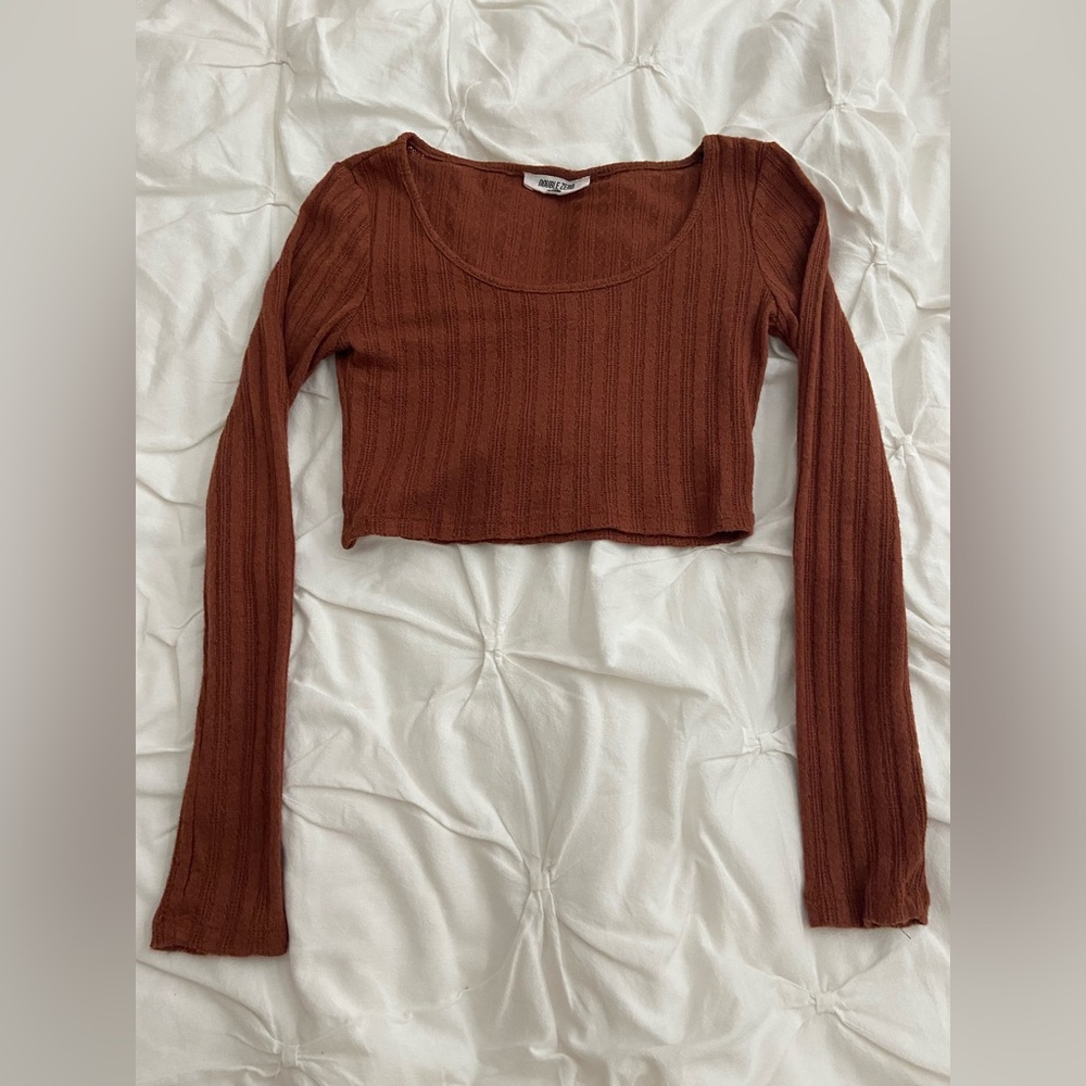 Dillards Knit Cropped Long Sleeve Top